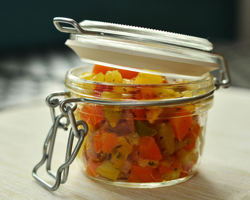 eingekochtes Gemse im Glas
